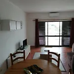 Em Албуфейра